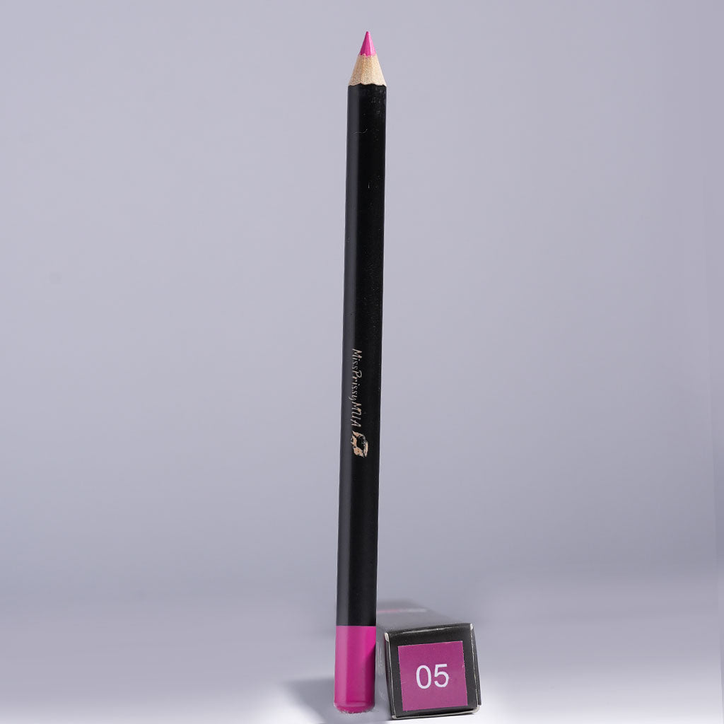 05 - Lip Liner